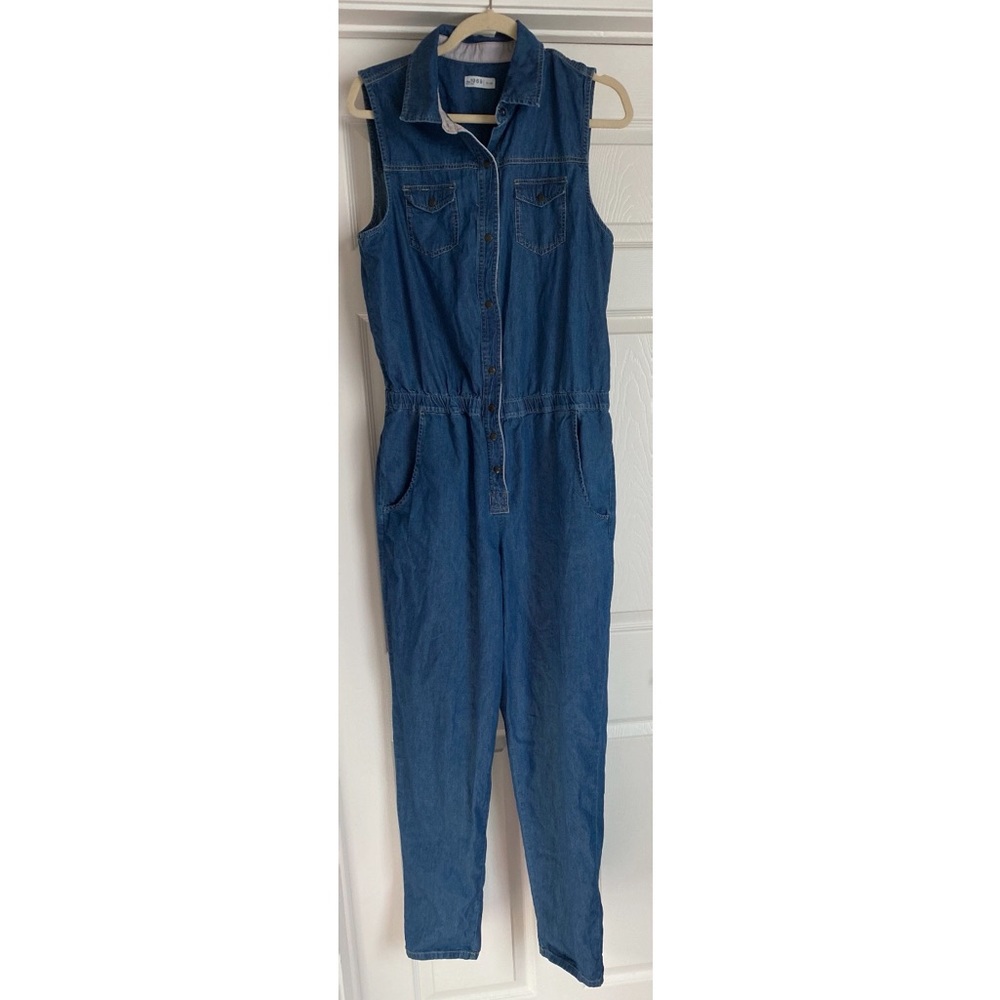 Gap Tall Sleeveless Jumpsuit